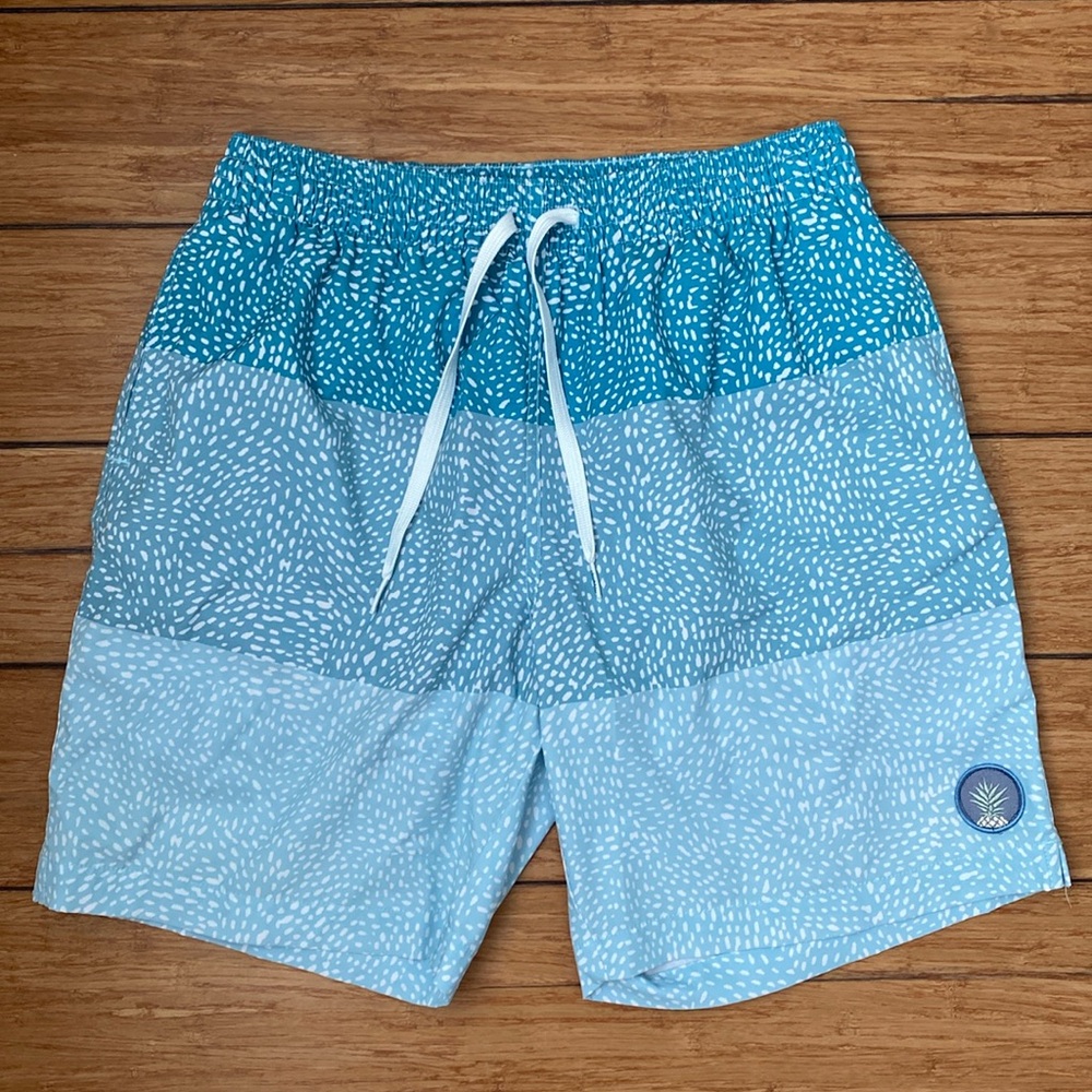 Chubbies Swim Trunks - Men’s Size Medium, 7” inseam